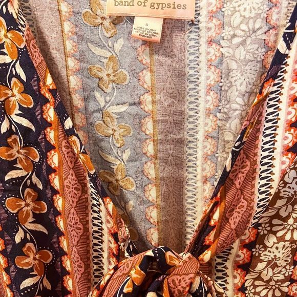 Band of Gypsies floral striped jumpsuit / romper Size Small. - Picture 8 of 9